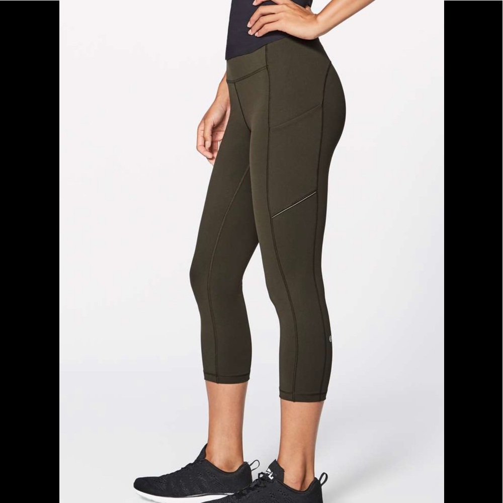 Lululemon Speed Up Crop (21") Dark Olive Size 6